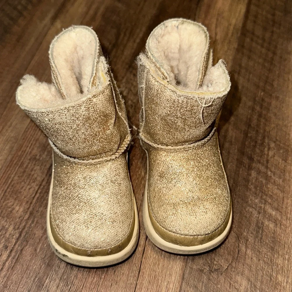 UGG‎ Baby Gold Glitter Boots Size 4/5